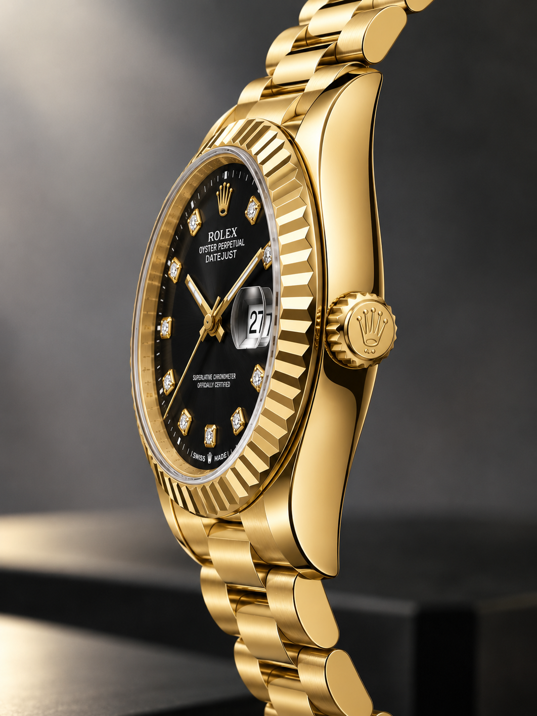 Luxury Gold & Black Diamond Dial Watch – Fluted Bezel